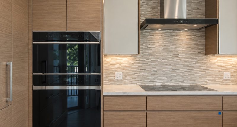 rhe-warm-coastal-kitchen-renovation-03-cabinetry-and-appliance-wall